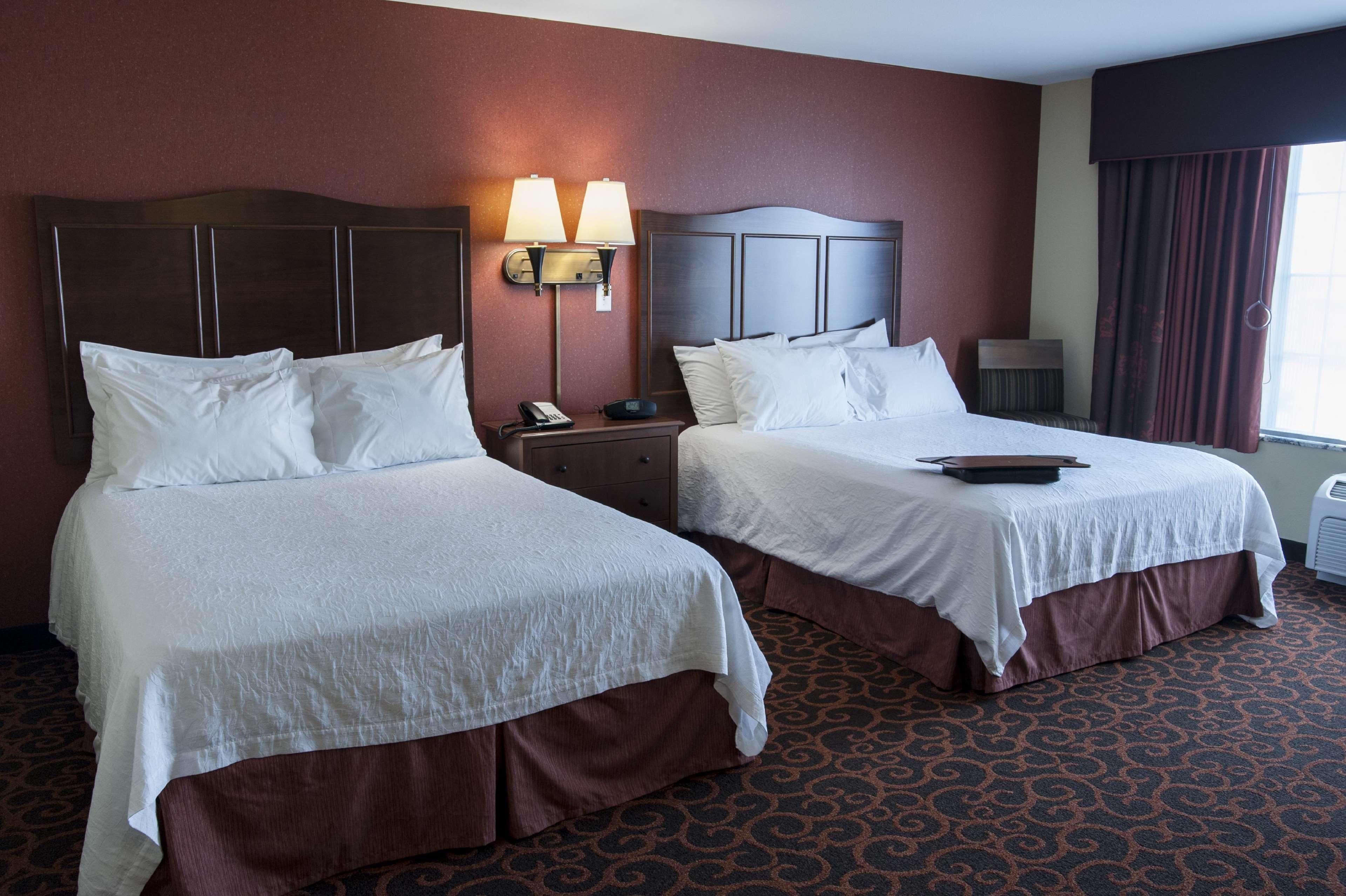 Hampton Inn & Suites Абердин Экстерьер фото